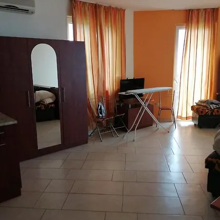 - Centre Apartment Nessebar